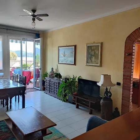 Chic Vista - Casa Janis Apartment Verbania